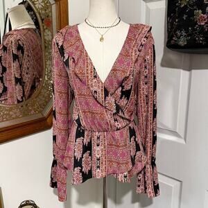 BCBGMAXAZRIA Pink & Black Floral Patchwork Long Bell Sleeve Faux Wrap Top L